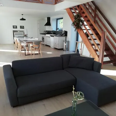 Holiday home Les Ecuries Du Nevez Ploneour-Lanvern