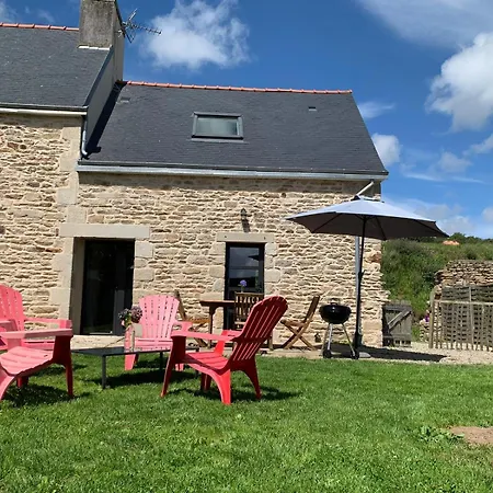 Les Ecuries Du Nevez Holiday home Ploneour-Lanvern